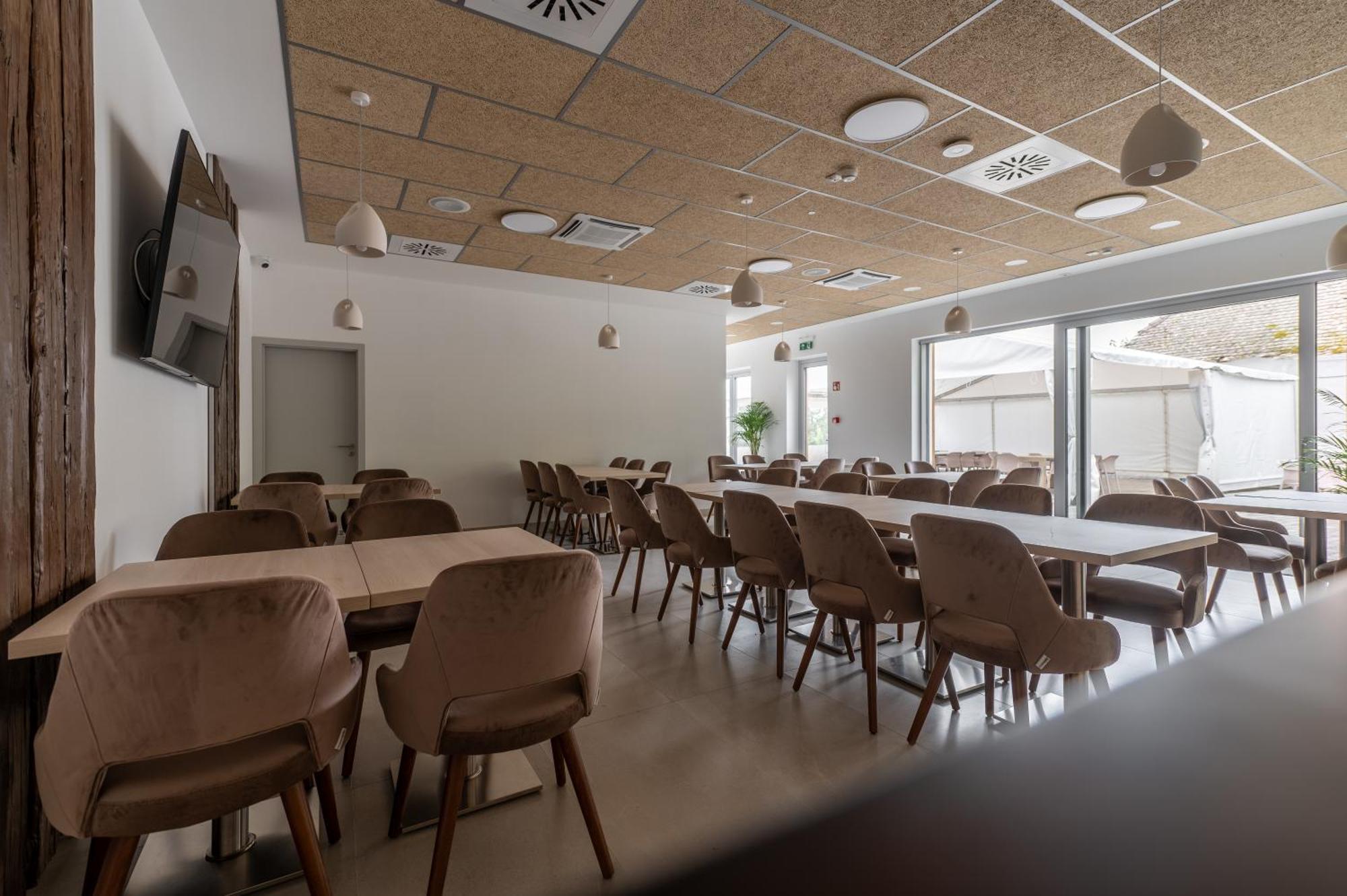 Knáb Panzió Acomodação com café da manhã Nemesnadudvar Exterior foto